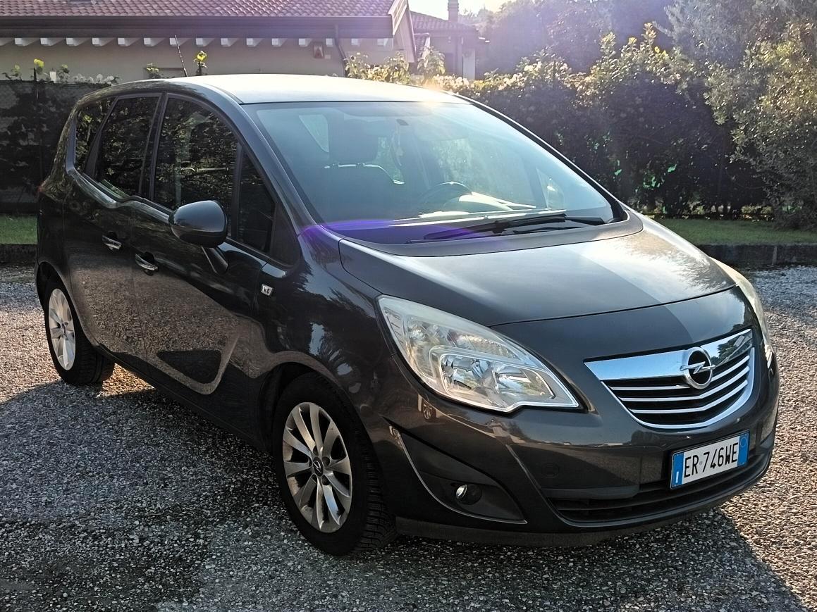Opel Meriva 1.4t Cosmo Gpl-tech