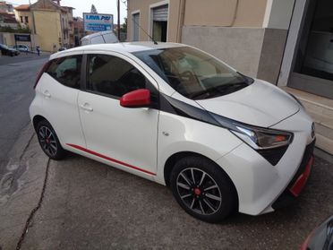 Toyota Aygo Connect 1.0 VVT-i 72 CV x-wave ( Finanziabile )