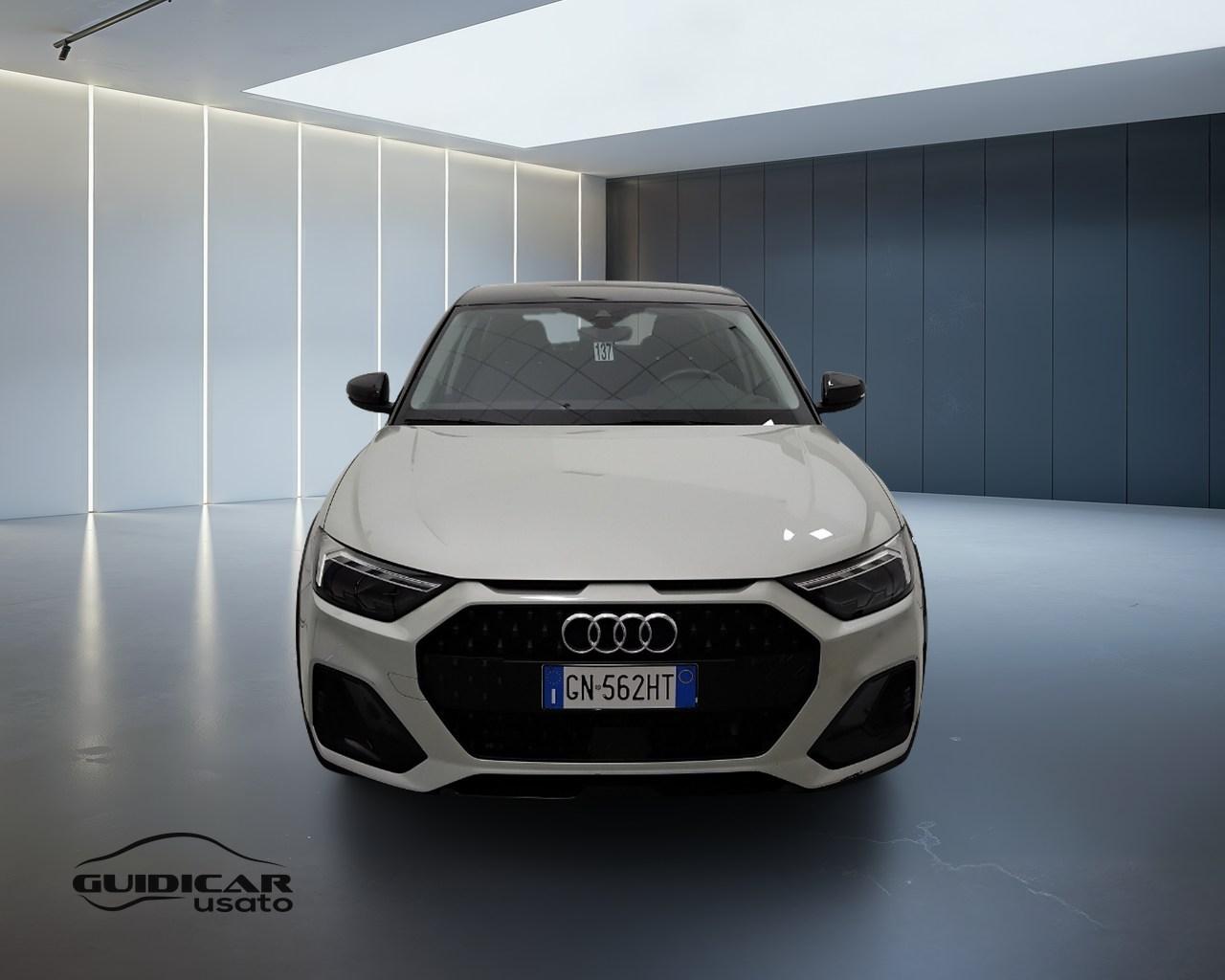 AUDI A1 II 2022 allstreet - A1 allstreet 30 1.0 tfsi Identity Contrast 110cv s tronic