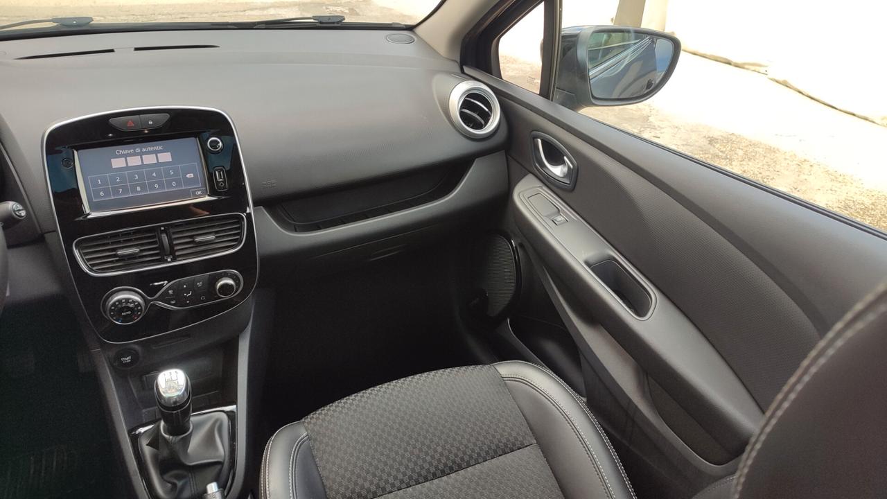 Renault Clio TETTO PANORAMICO