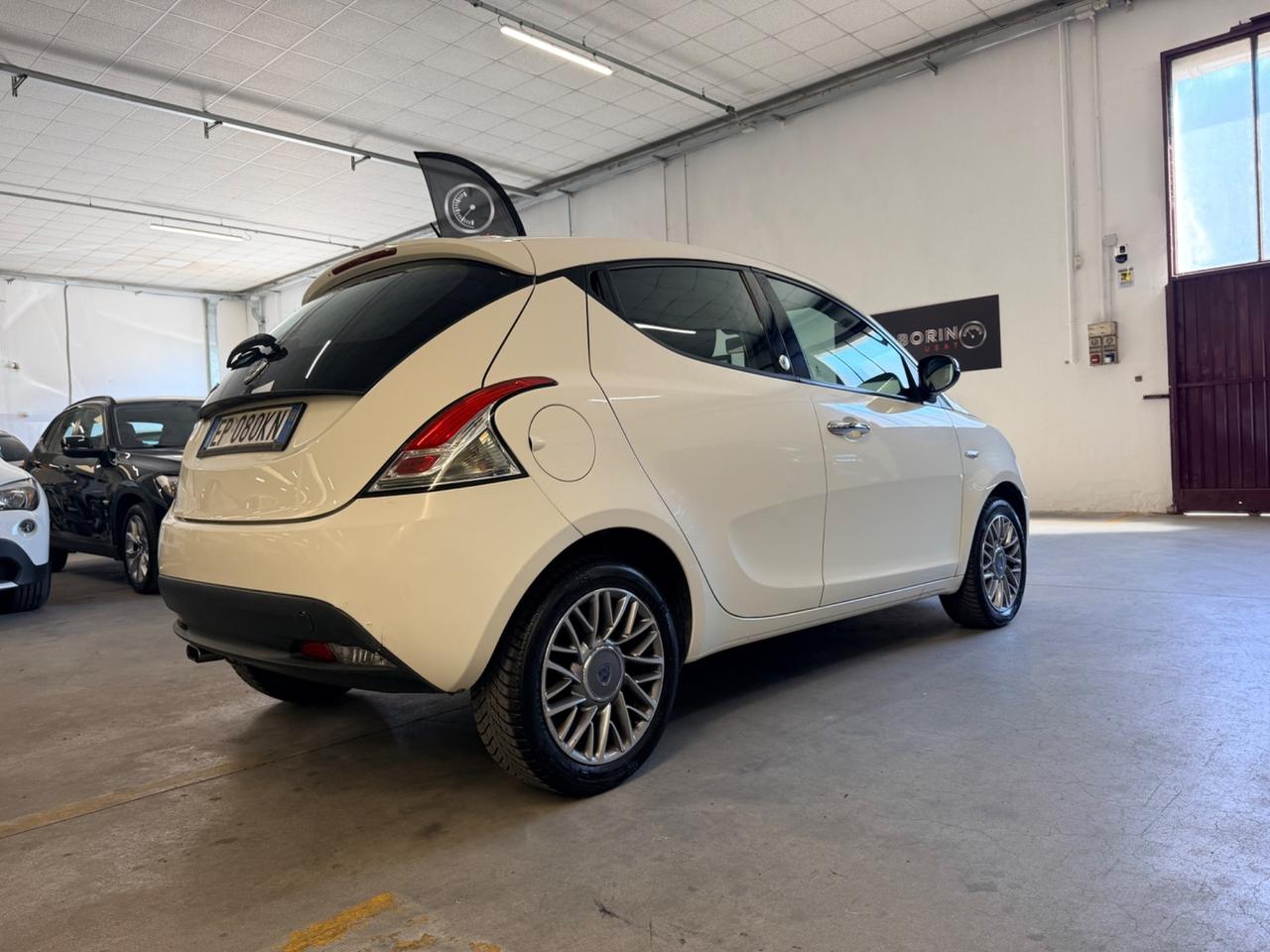 Lancia Ypsilon 1.2 69 CV 5 porte GPL Ecochic Gold