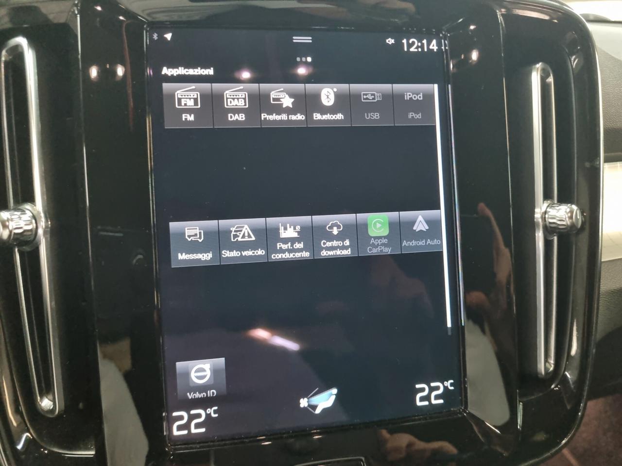 Volvo XC40 T2 Geartronic Momentum Pro