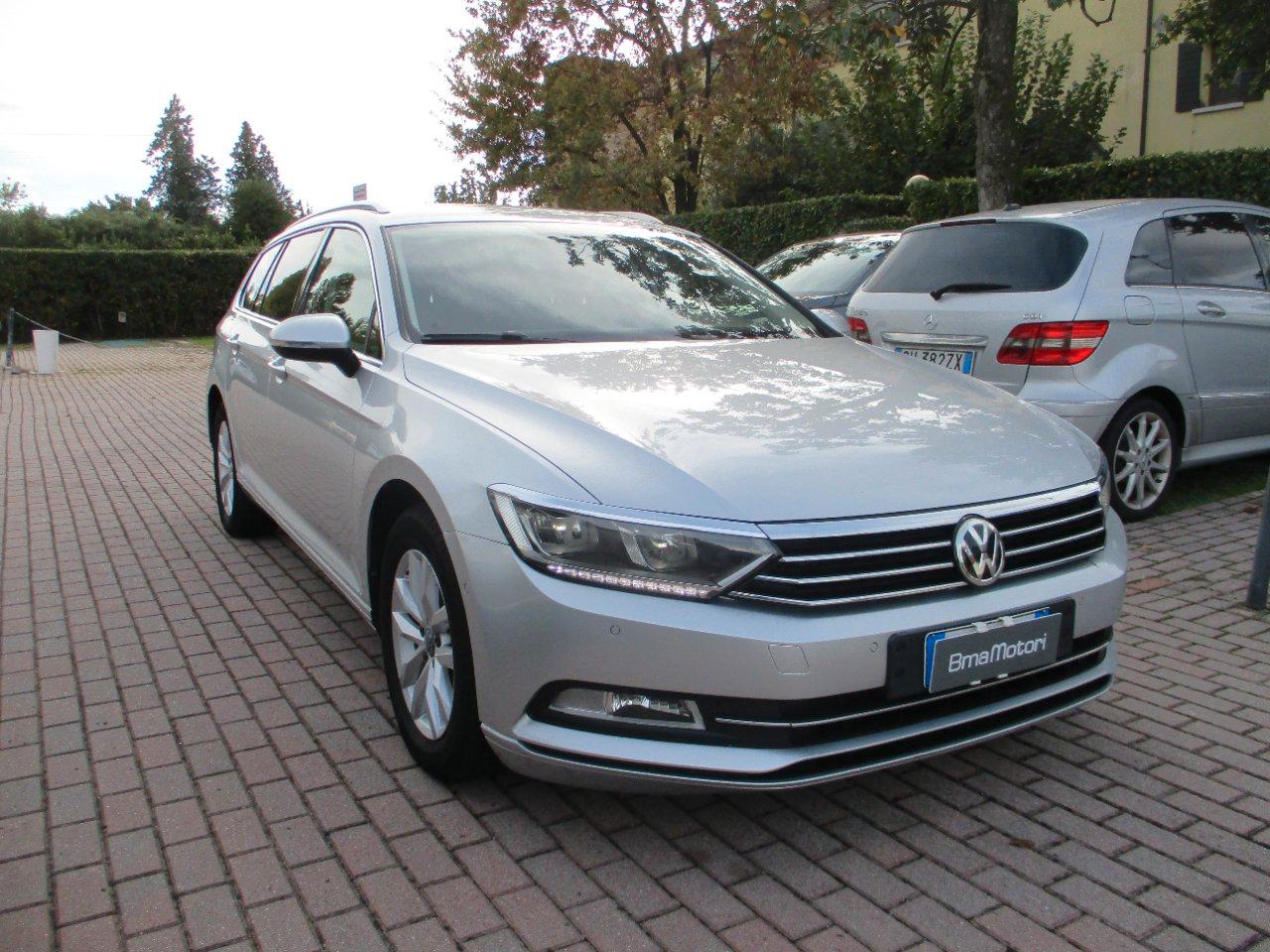 Volkswagen Passat Variant 2.0 tdi Business 150cv dsg NAVI/ACC/SediliRisc