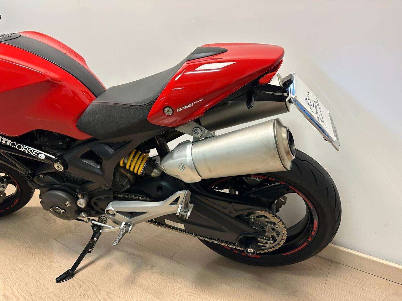 DUCATI MONSTER 696 DA 79€ AL MESE