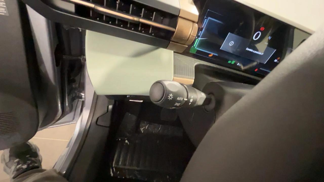 Lancia Ypsilon Hybrid e-DCT