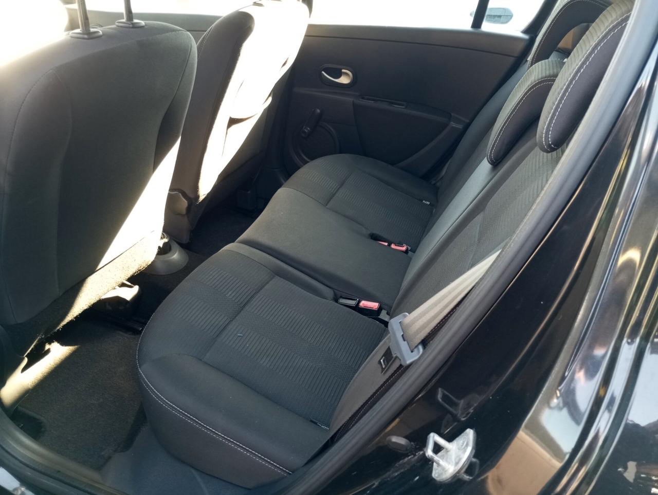 Renault Clio 1.2 16V 5 porte Confort