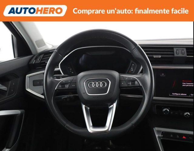 AUDI Q3 35 TDI Business Advanced