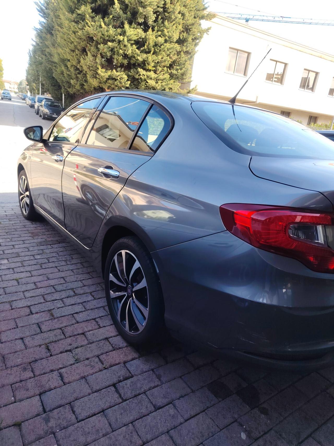 Fiat Tipo 1.3 Mjt 4 porte Lounge