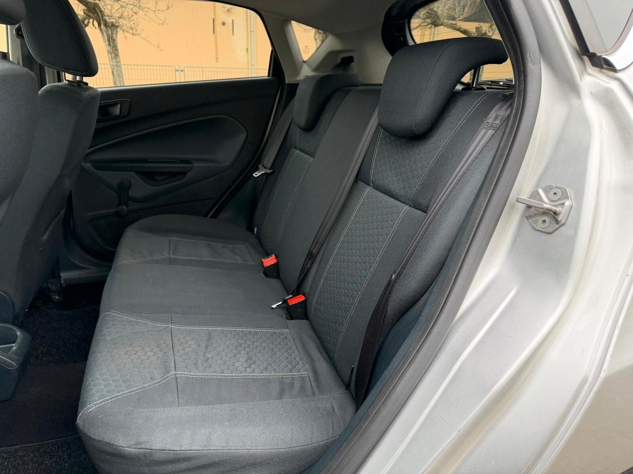 Ford Fiesta 1.4 5 porte GPL Titanium