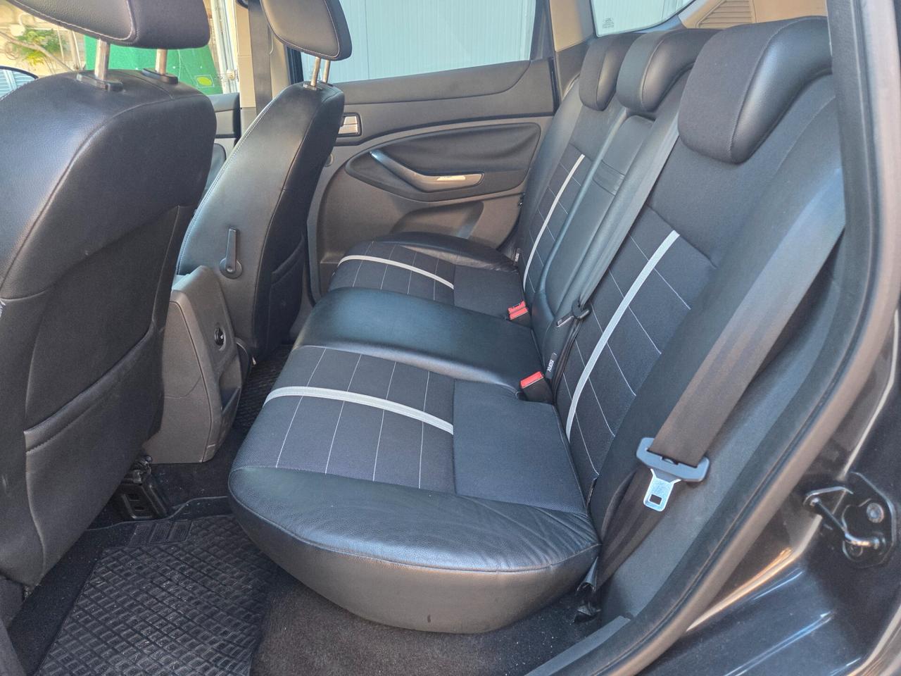 Ford Kuga 2.0 TDCi 136 CV 4WD Titanium DPF