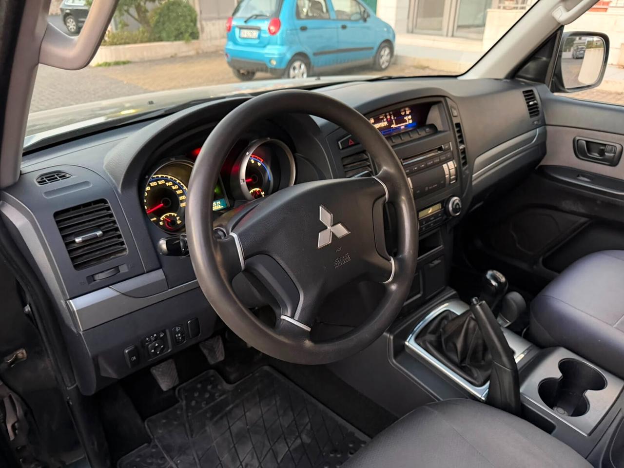 Mitsubishi Pajero 3.2 diesel 200 cv , gancio traino
