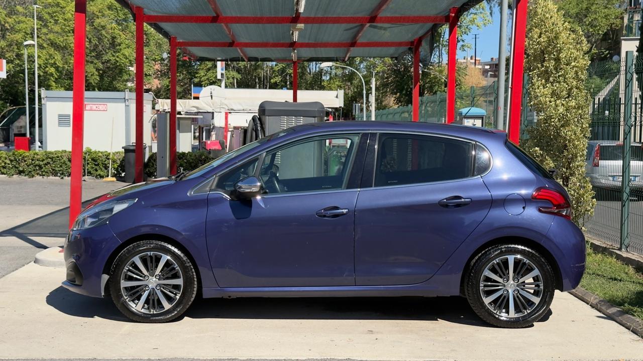 Peugeot 208 PureTech 82 5 porte Allure 2016