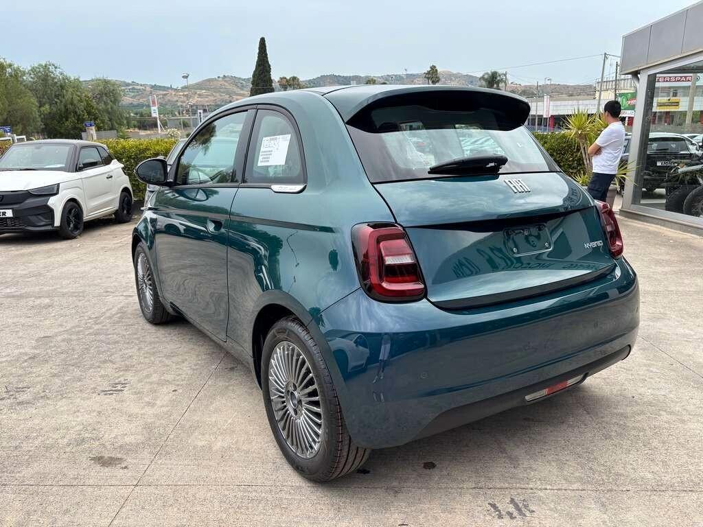Fiat 500 Hybrid Torino 2026 / KM 0 IVA ESPOSTA Tua a solo 184 Euro al mese