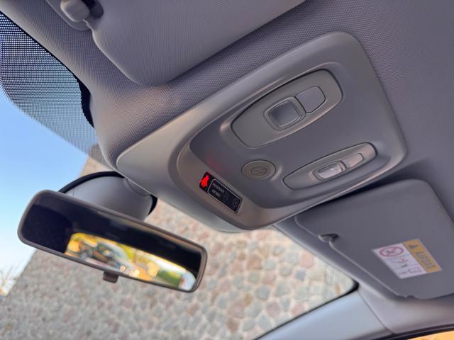 RENAULT Captur DCI 90CV NAVI+RCAM+BICOLOR+17'+2PDC+KEYLESS