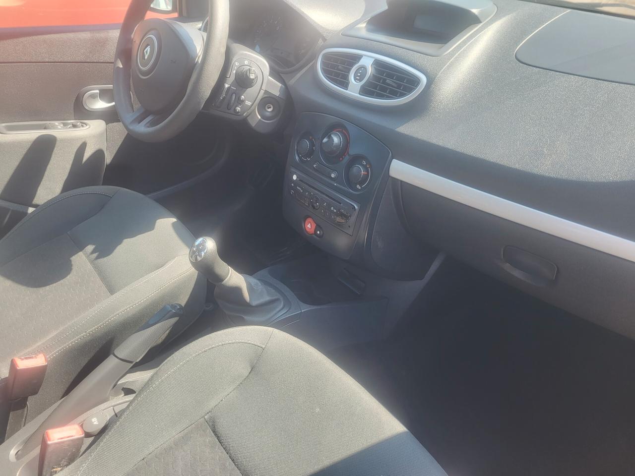 Renault Clio 1.2 16V 5 porte Confort