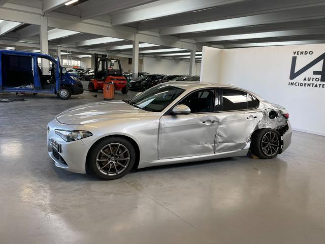 ALFA ROMEO Giulia 2.2 TURBODIESEL 136CV AT8