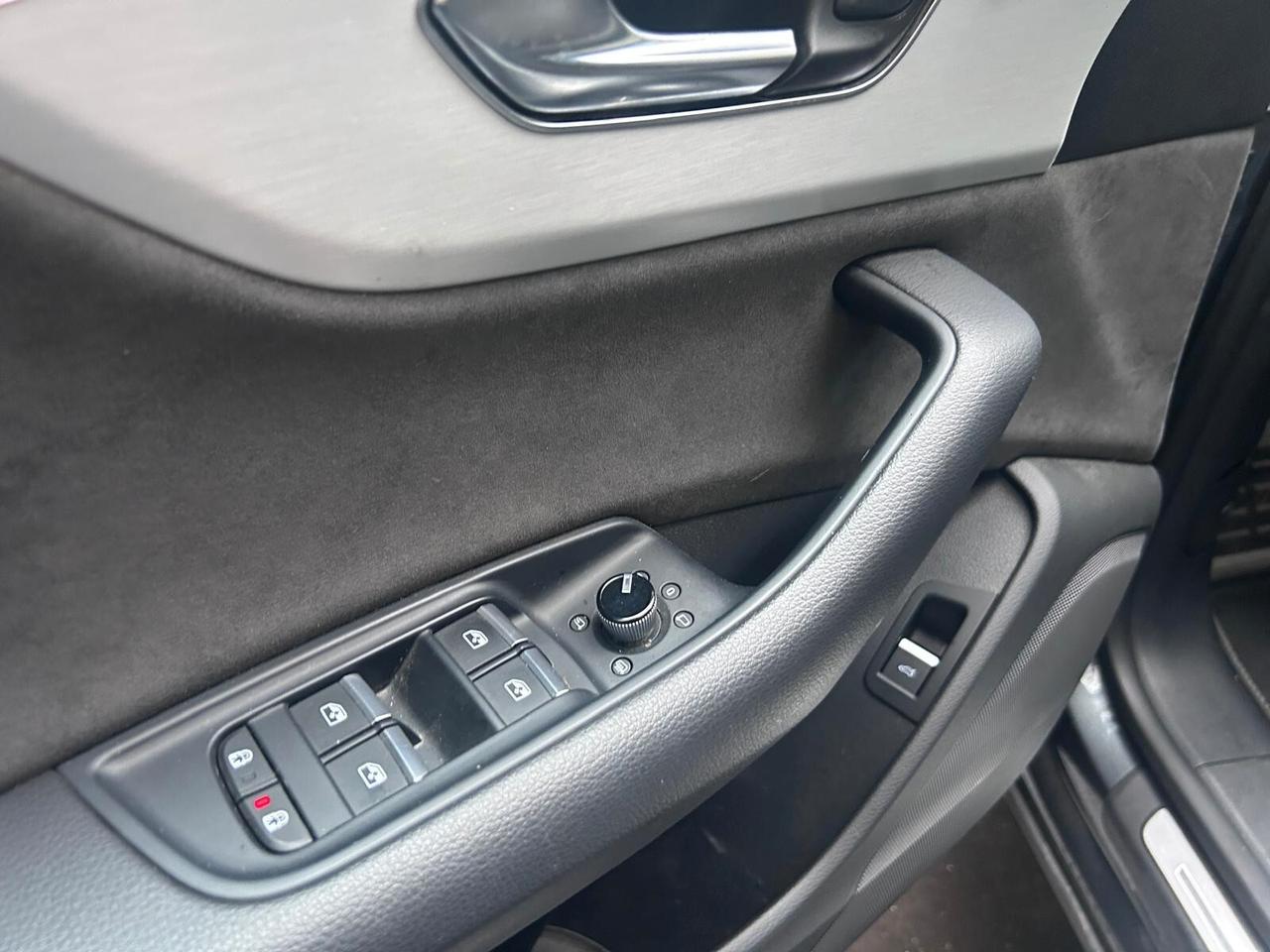 Audi Q8 55 TFSI quattro tiptronic