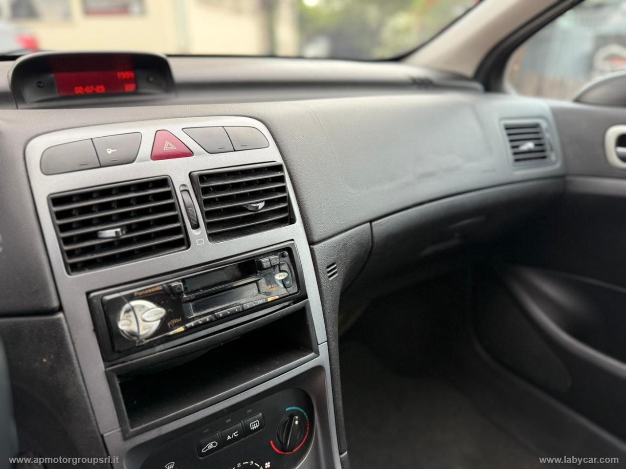 PEUGEOT 307 1.4 5p. XR