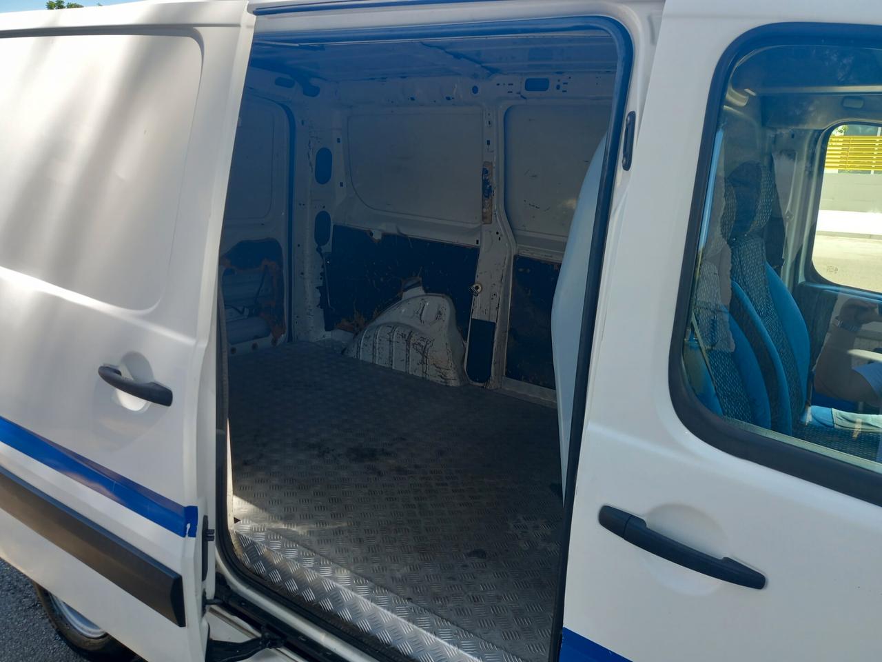 Peugeot Expert 2.0 HDi con PEDANA