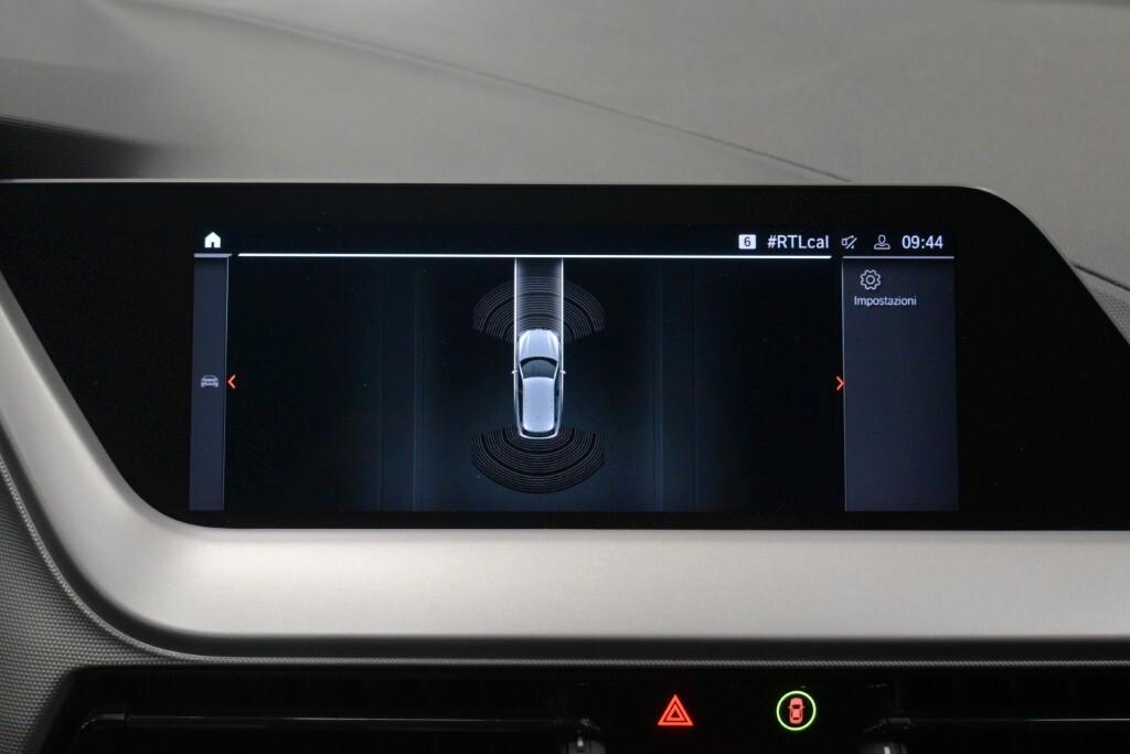 BMW 116i 110CV 6M. BUSINESS ADVANTAGE ( FARI LED - BMW DIGITAL COCKPIT - NAVI - MIRROR - CRUISE - PDC )