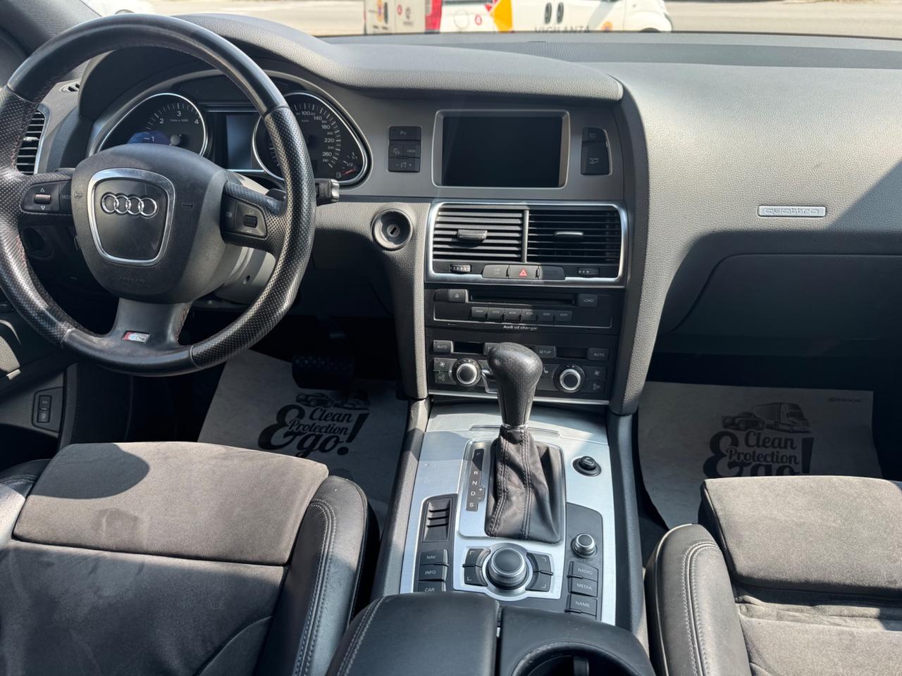 Audi Q7 4.2 V8 TDI quattro tiptronic