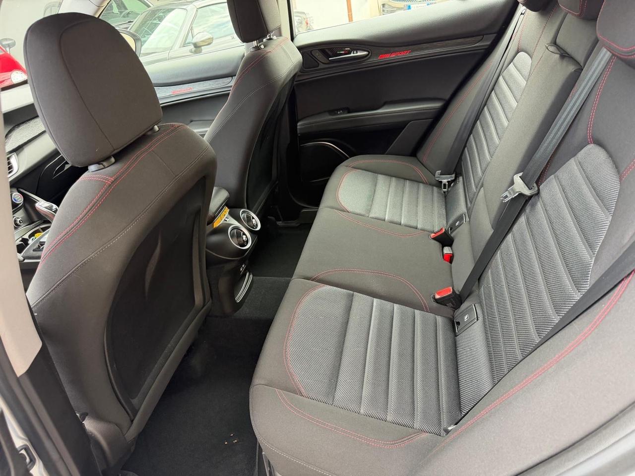 Alfa Romeo Stelvio 2.2 Turbodiesel 160 CV AT8 RWD Business
