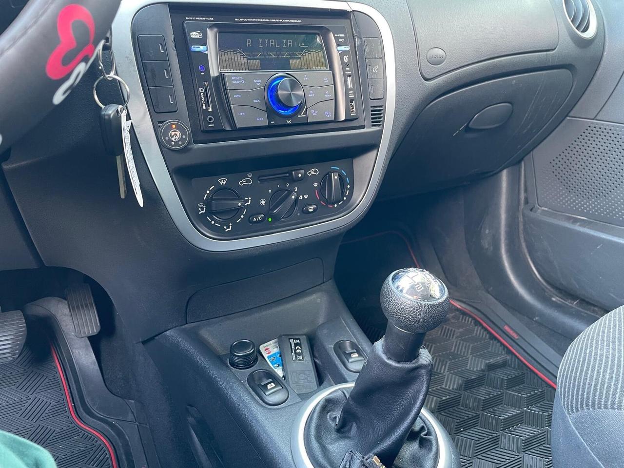 Citroen C3 Restayling 1.1benz/GPL Style Full 115milaKM