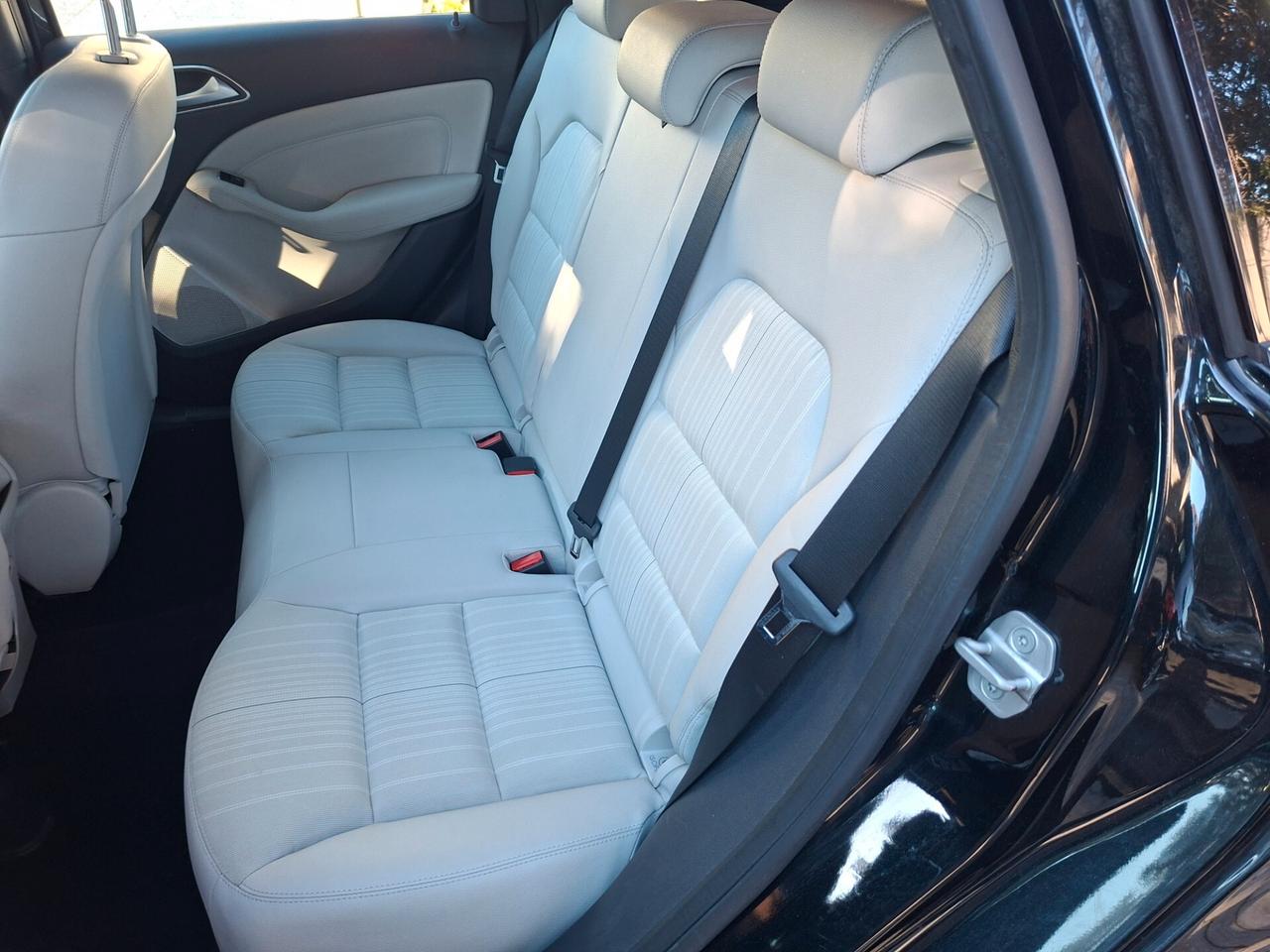 Mercedes-benz B 180 CDI BlueEFFICIENCY Premium