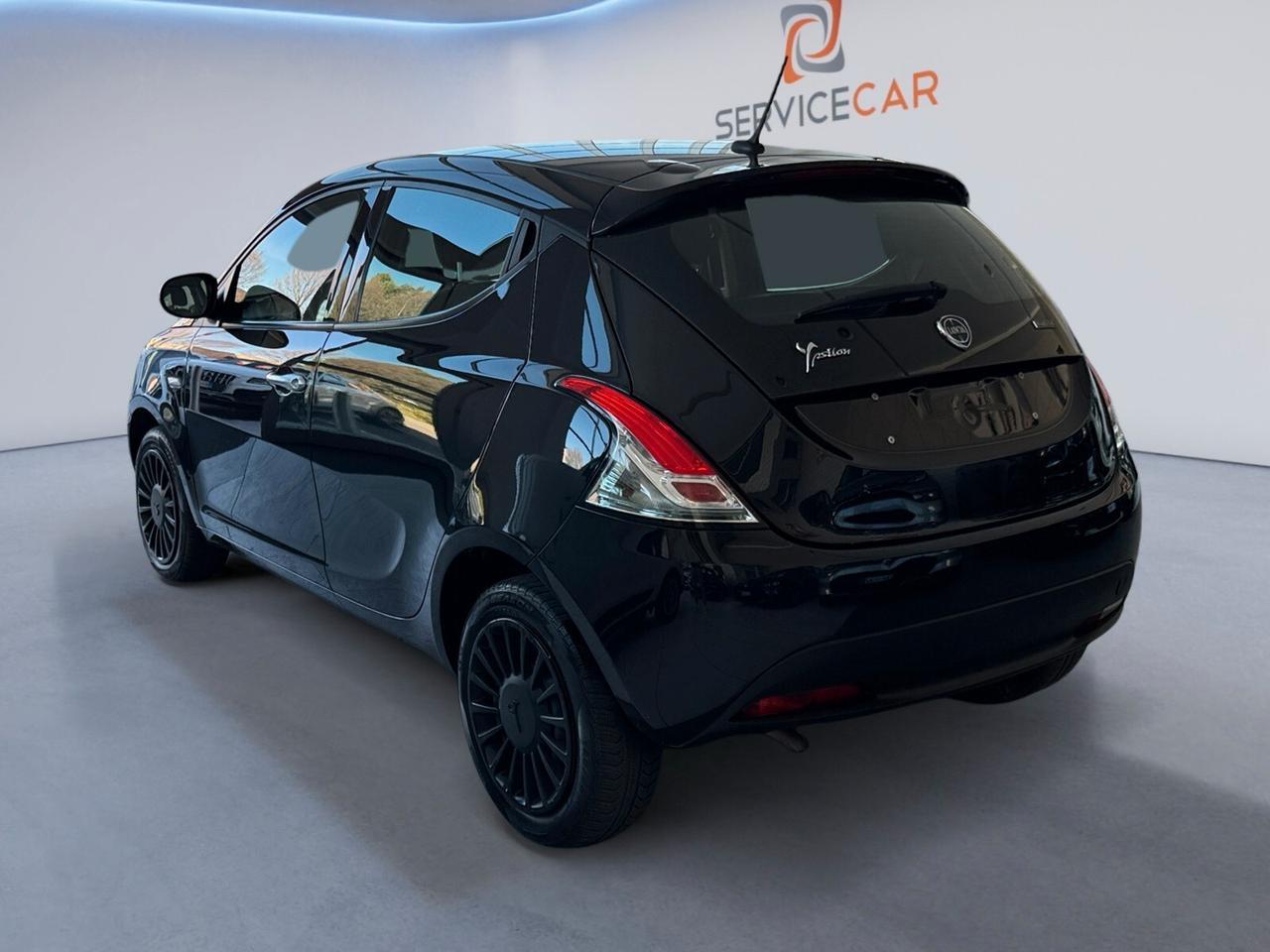 Lancia Ypsilon 1.0 Hybrid Silver