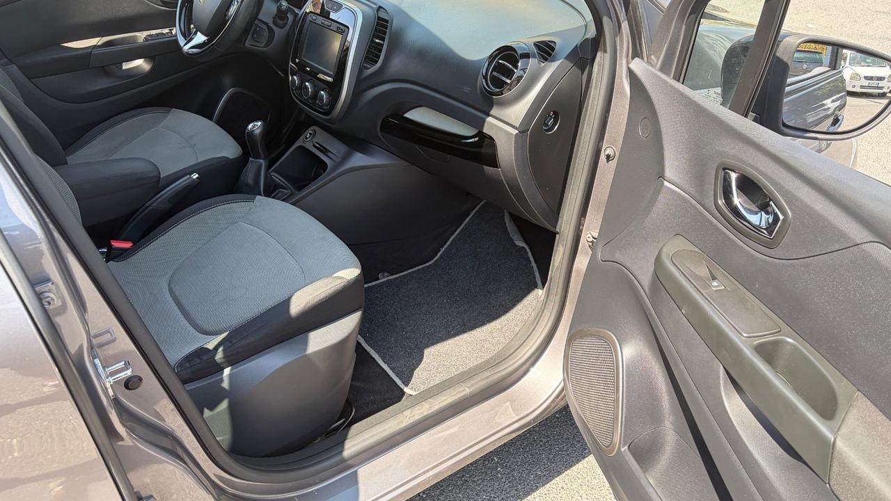 Renault Captur dCi 8V 90 CV EDC Start&Stop Energy Iconic