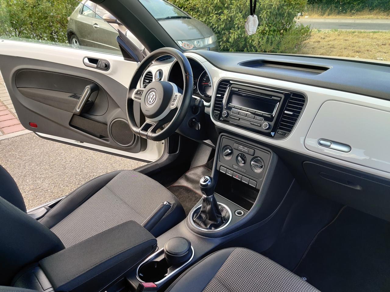 Volkswagen Maggiolino 1.6 TDI Design