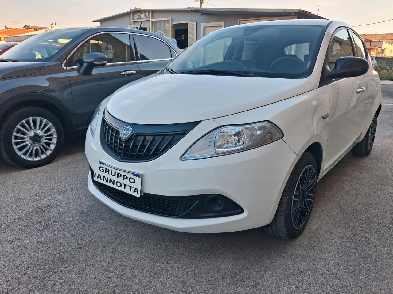Lancia Ypsilon 1.0 FireFly 5 porte S&S Hybrid