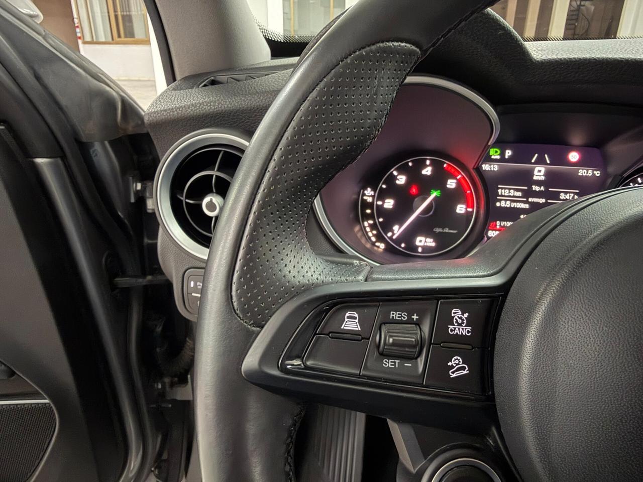 Alfa Romeo Stelvio 2.2 TD 190 CV EXECUTIVE 19" TAGLIANDATA