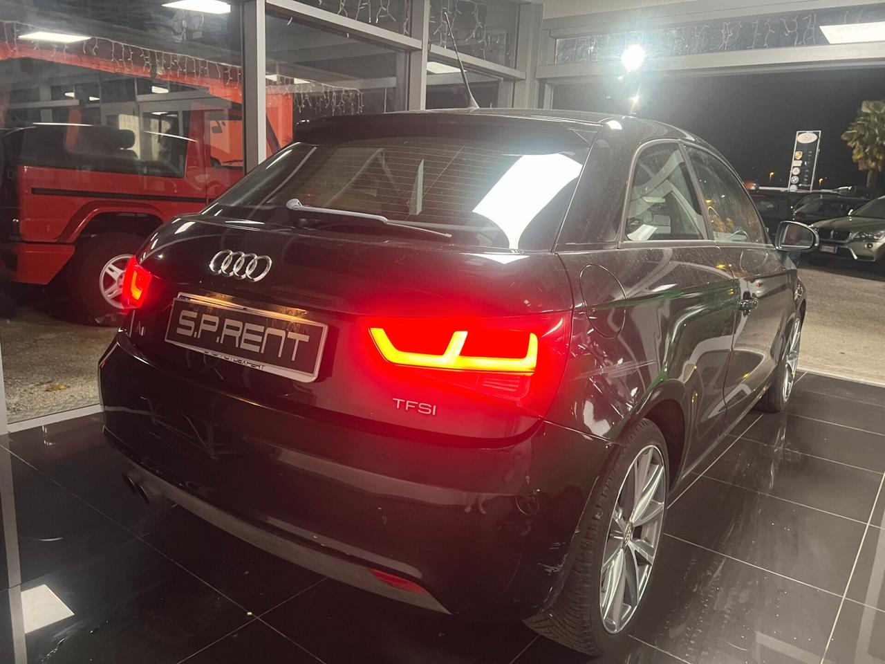 Audi A1 1.4 TFSI S tronic Ambition122 CV 3/PORTE /SEDILI SPORTIVI IN PELLE CREMA/SERVICE BOOK