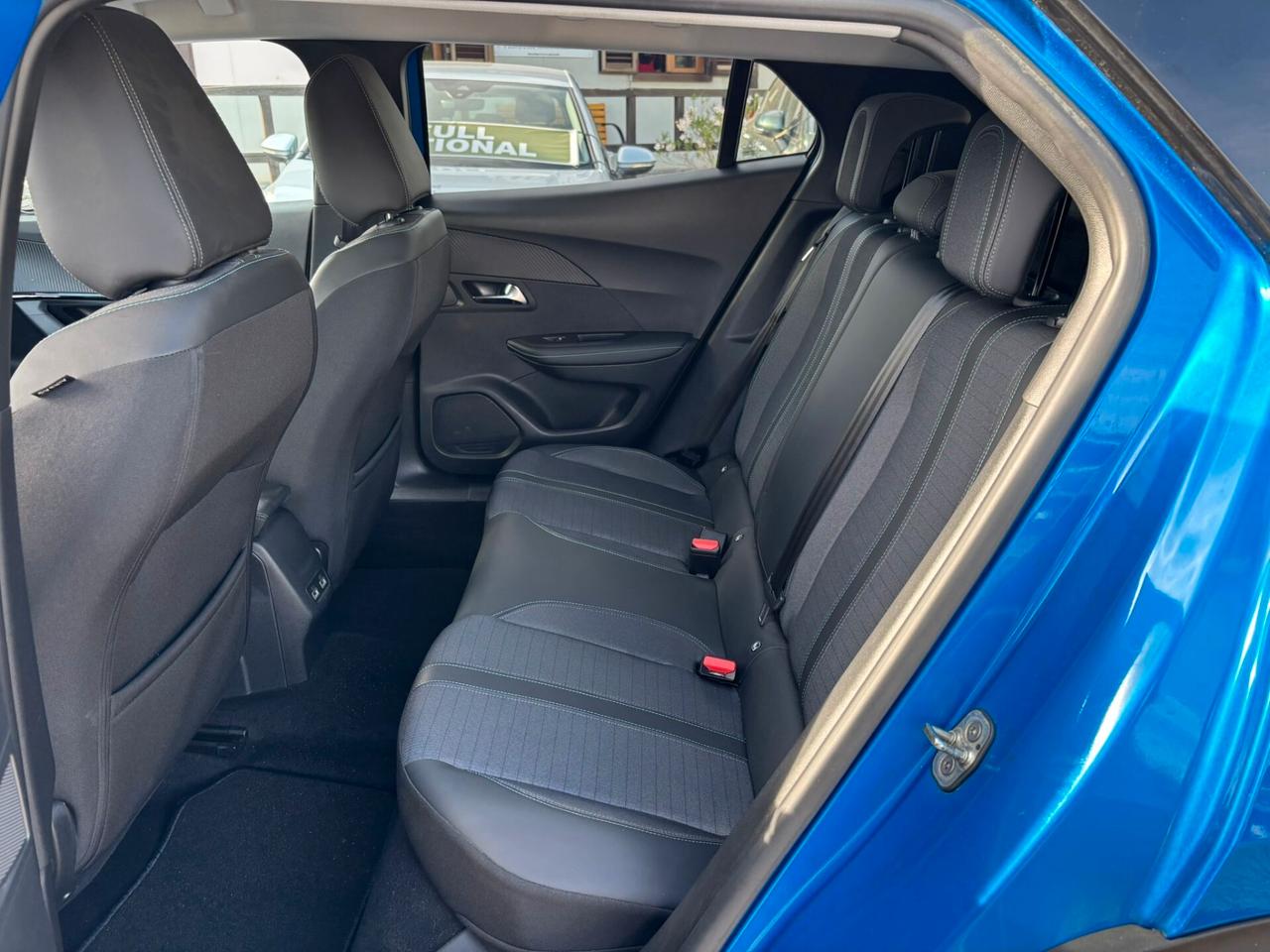 Peugeot 2008 BlueHDi 110 S&S Allure Pack