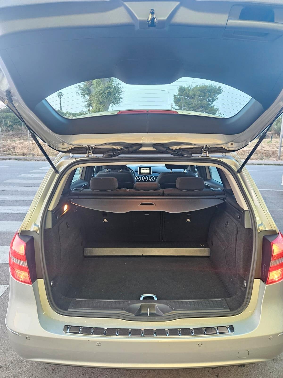 Mercedes-Benz Classe B 180 CDI Executive RETROCAMERA