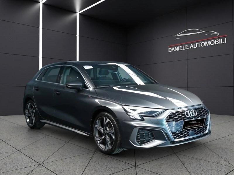 AUDI A3 4ª serie A3 SPB 30 TDI S tronic S line...