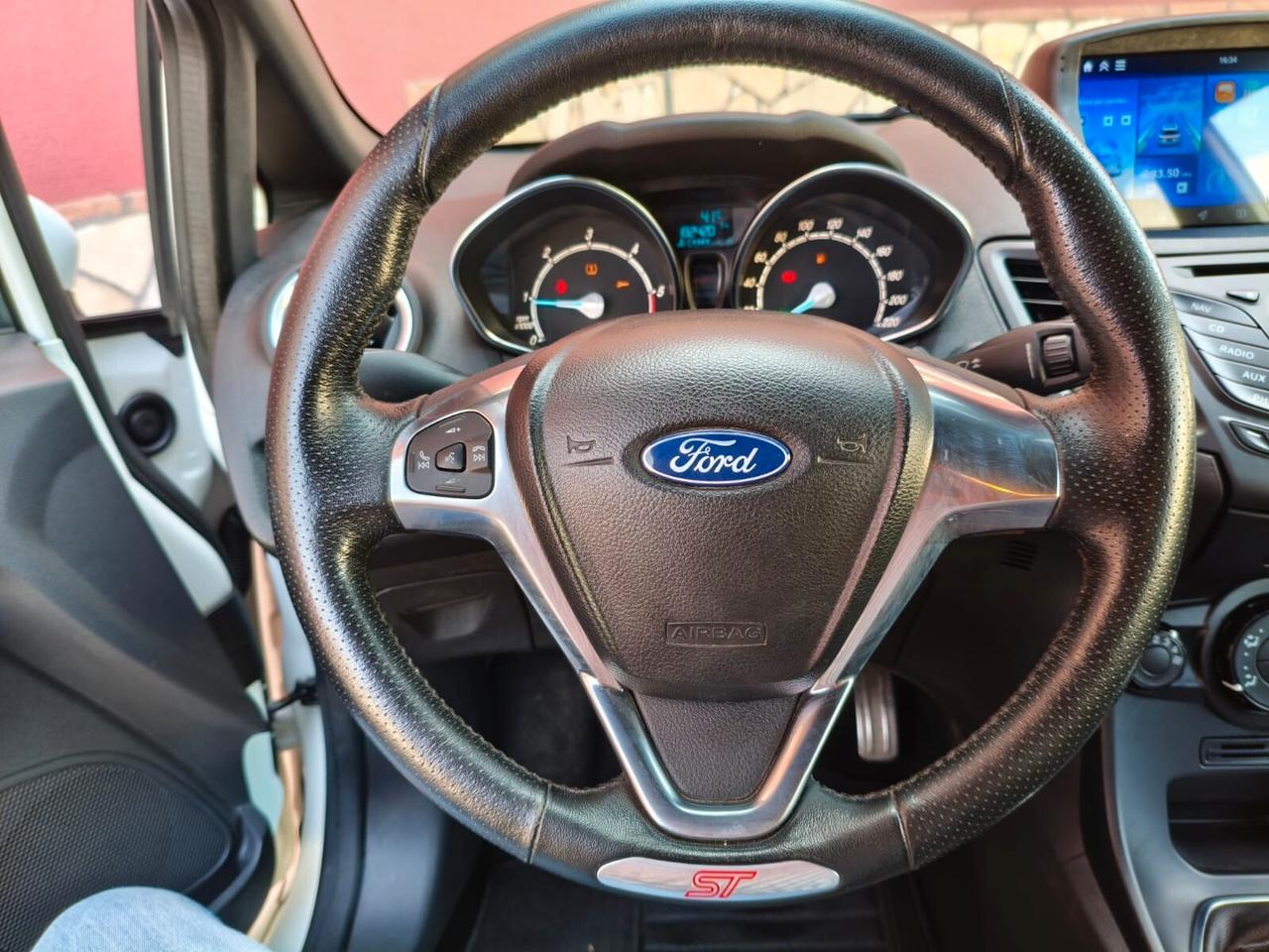 Ford Fiesta 1.5 TDCi 95CV 3 porte ST-Line