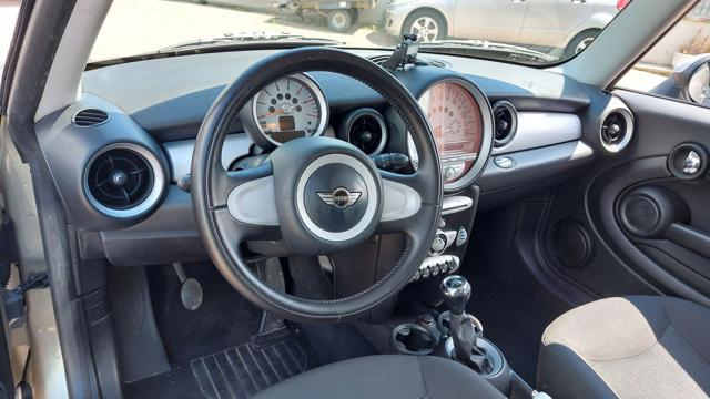 MINI Cooper D 1.6 16V Cooper D OK Neopatentati