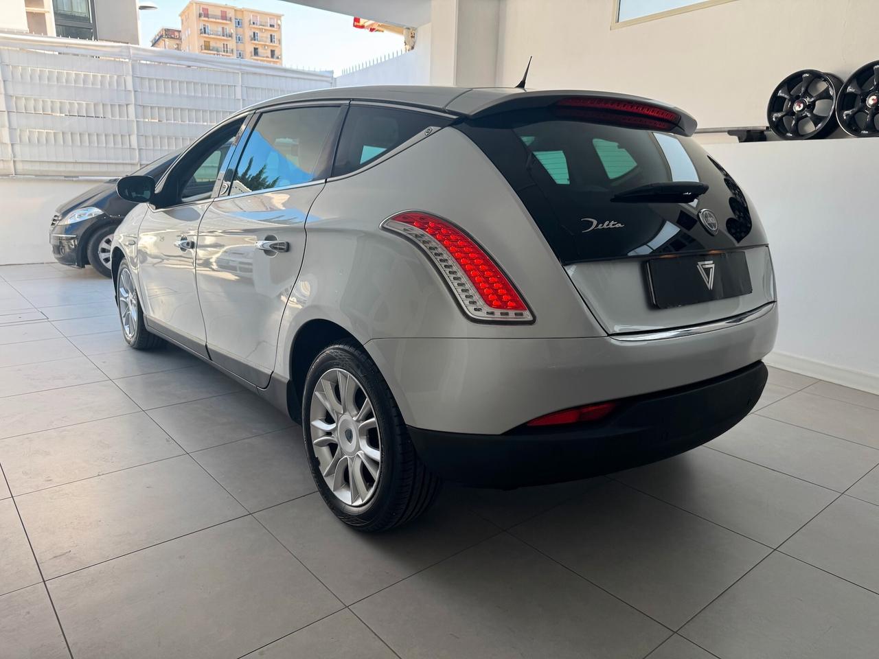 Lancia Delta 1.6 MJT DPF Gold