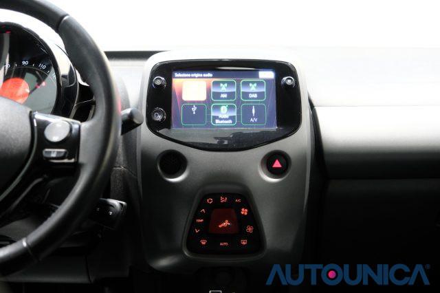 TOYOTA Aygo CONNECT 1.0 VVT-i 72 CV 5 PORTE X-WAVE NEOPATENTAT