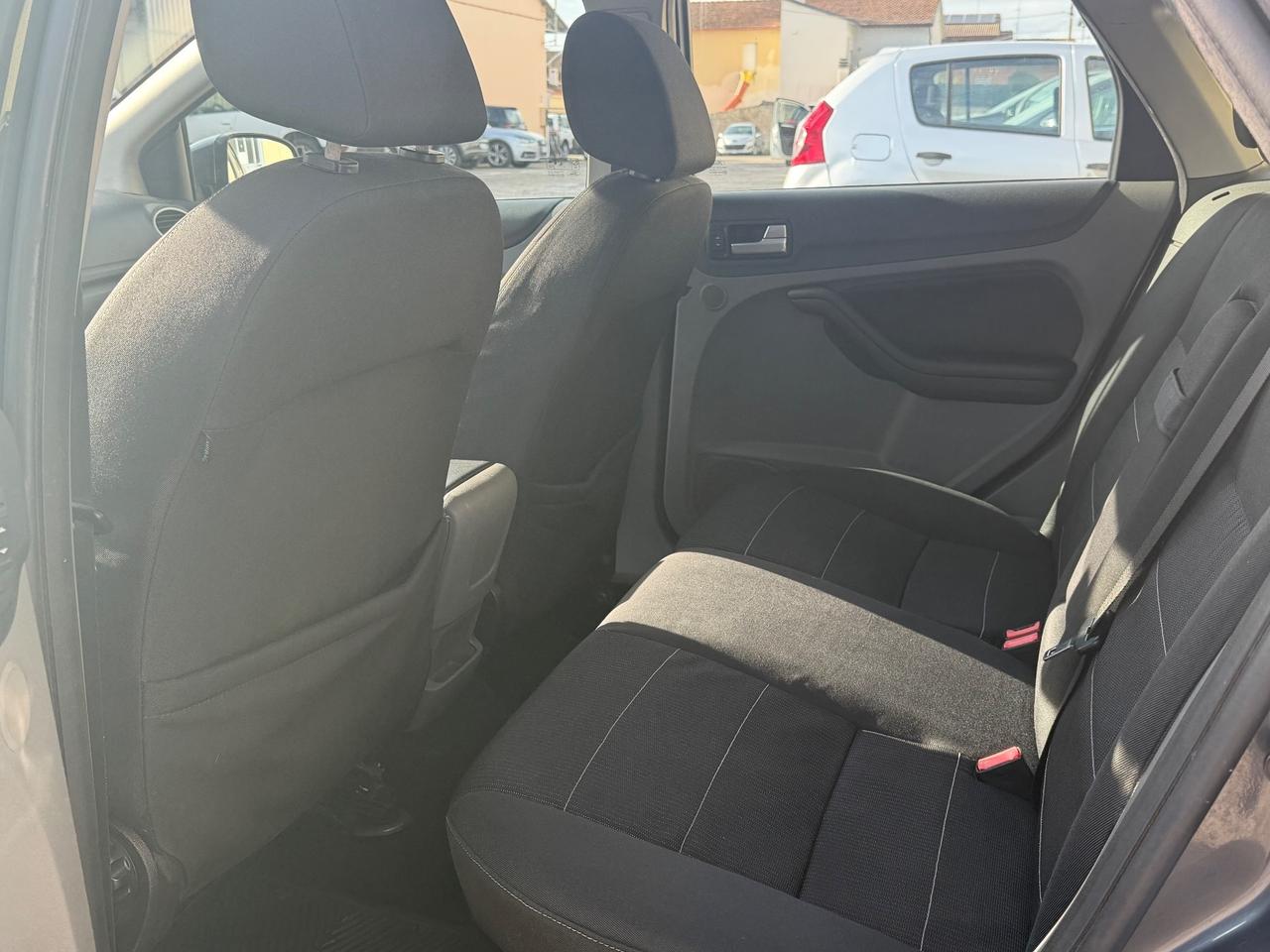 Ford Focus 1.6 TDCi (90CV) 5p. Tit. Neopatentati