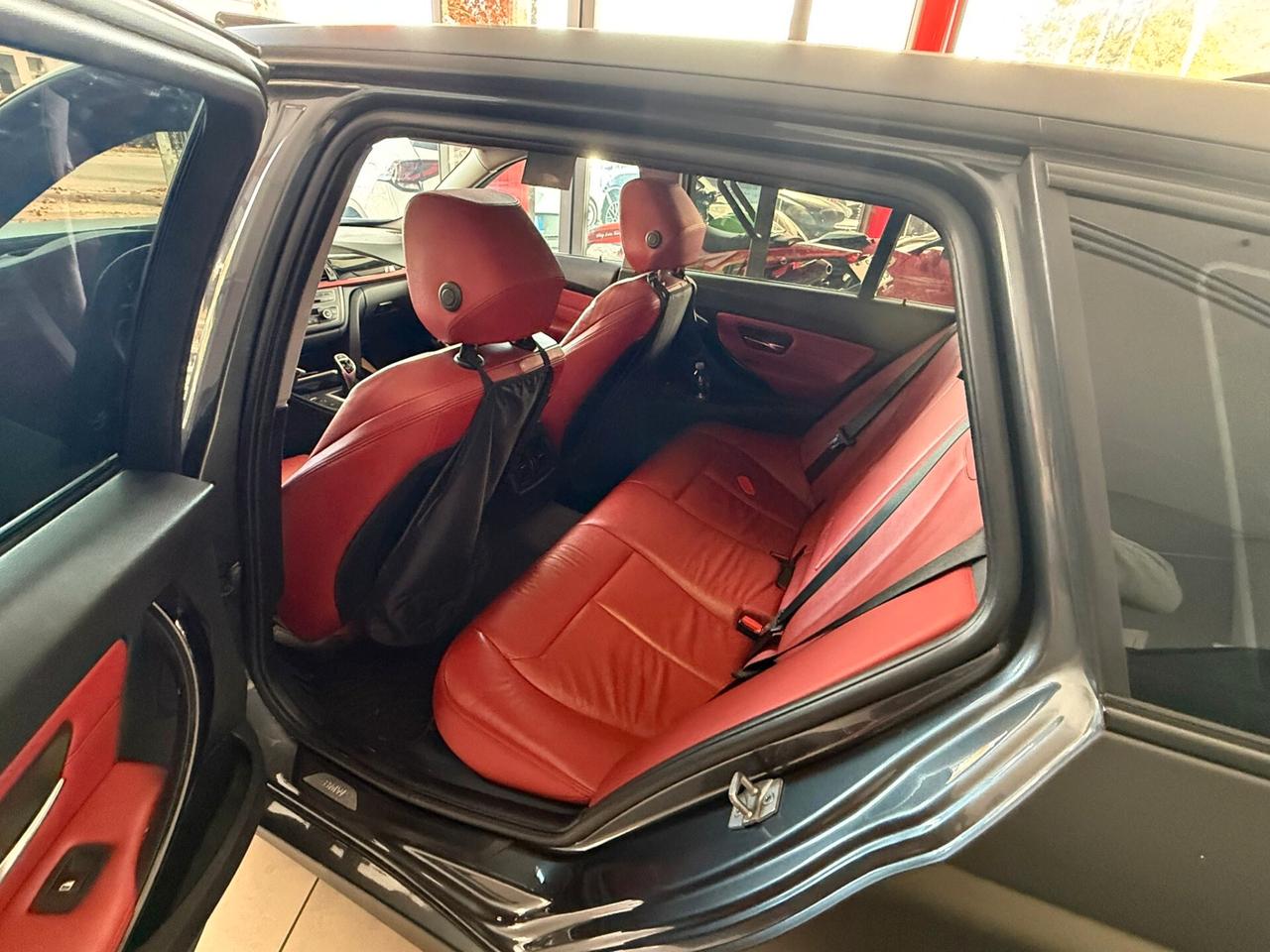 Bmw 335i xDrive Luxury