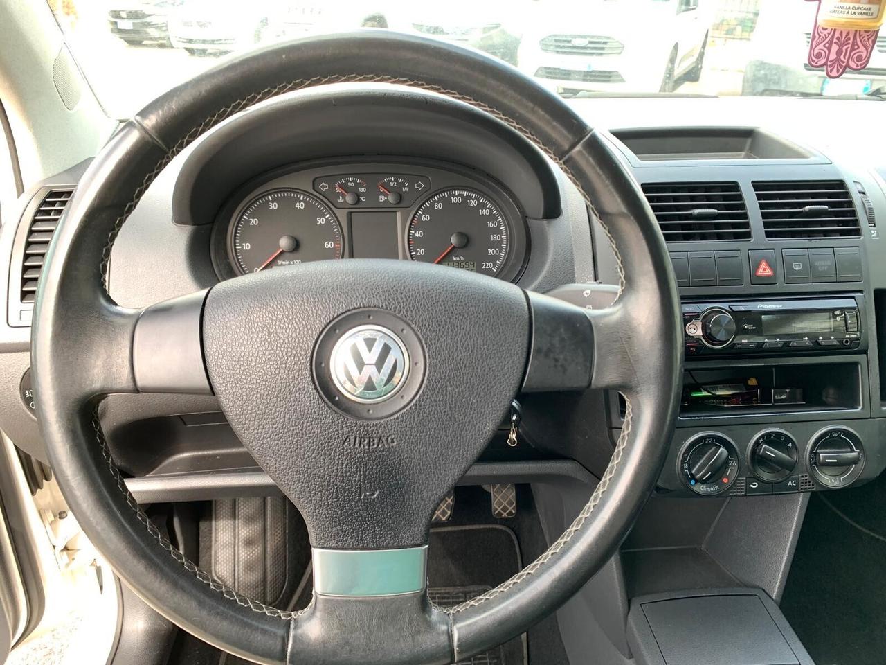 Volkswagen Polo 1.2/60CV 5p. United
