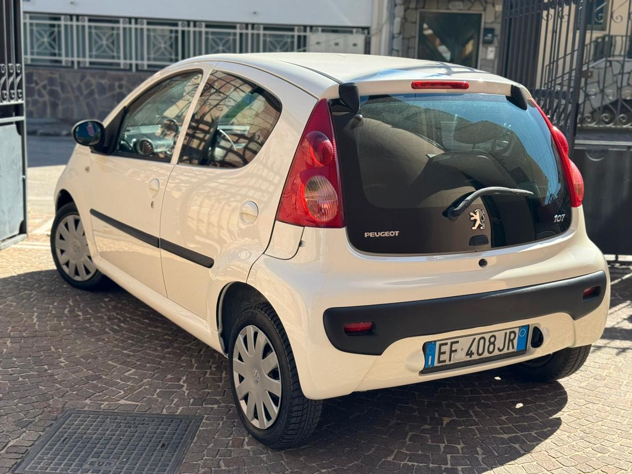 Peugeot 107 1.0 68CV 5p. Plaisir