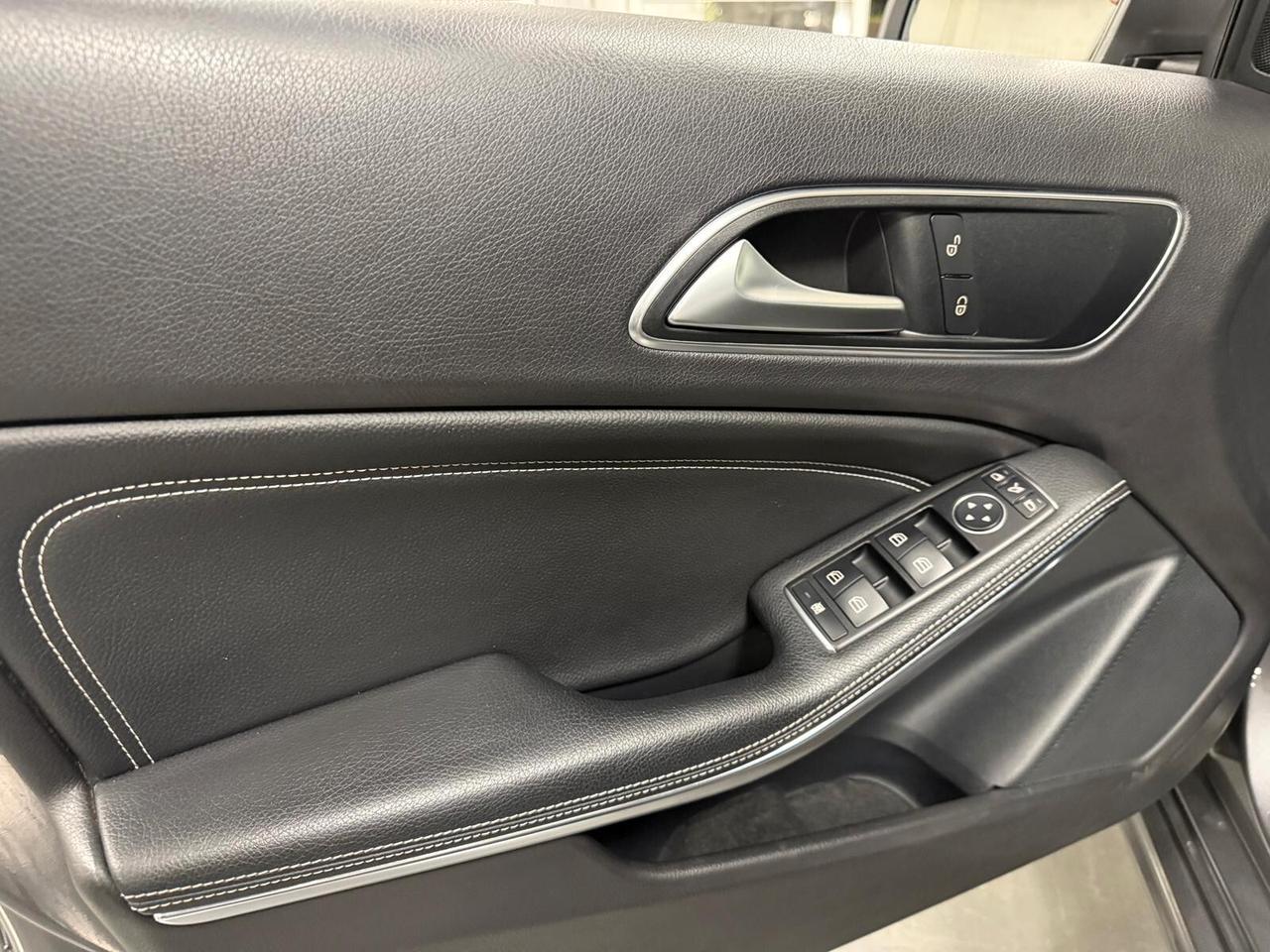 Mercedes-benz A 180 CDI Dark Night Edition