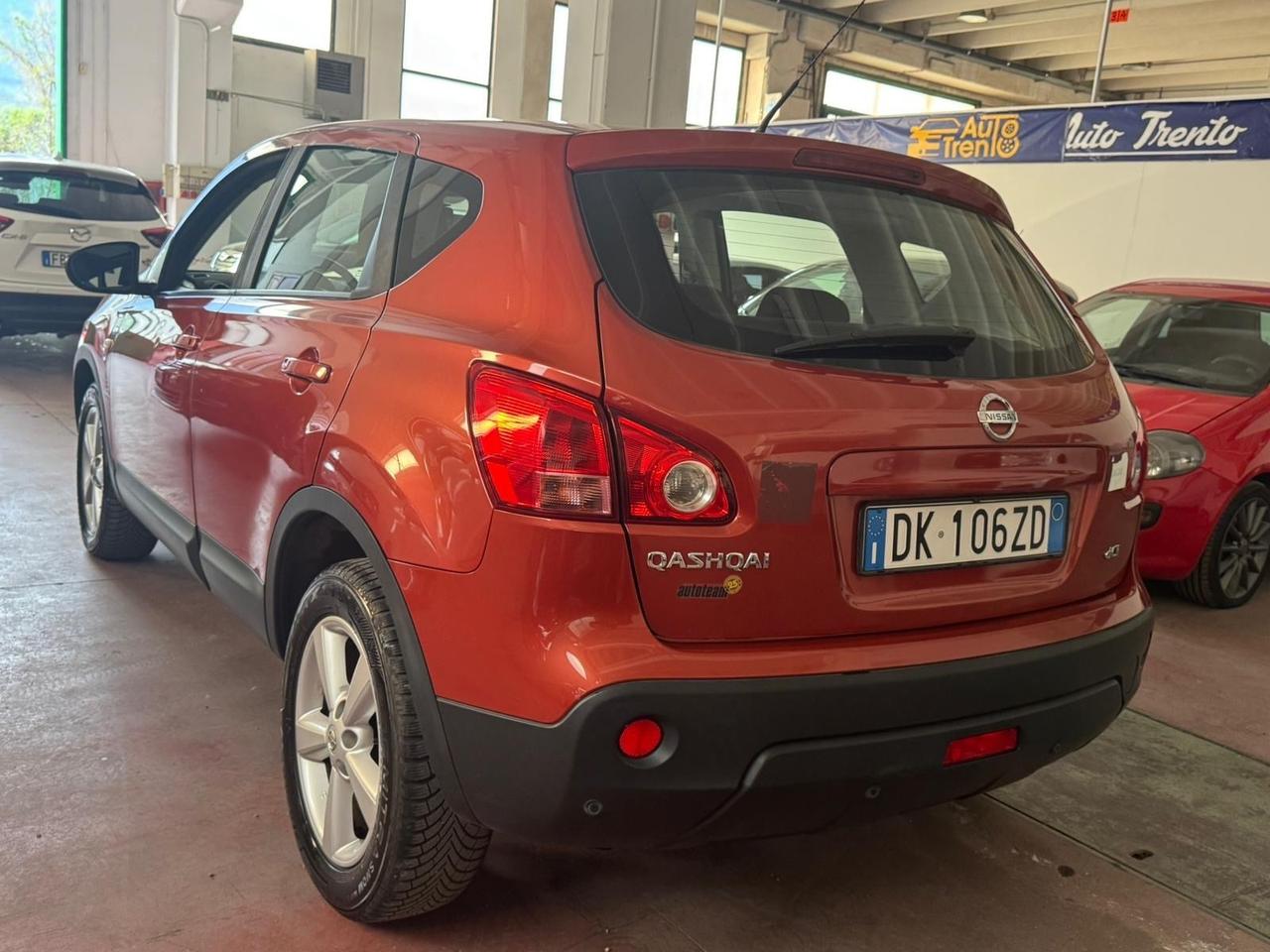 Nissan Qashqai 2.0 dCi DPF 4WD VISIA