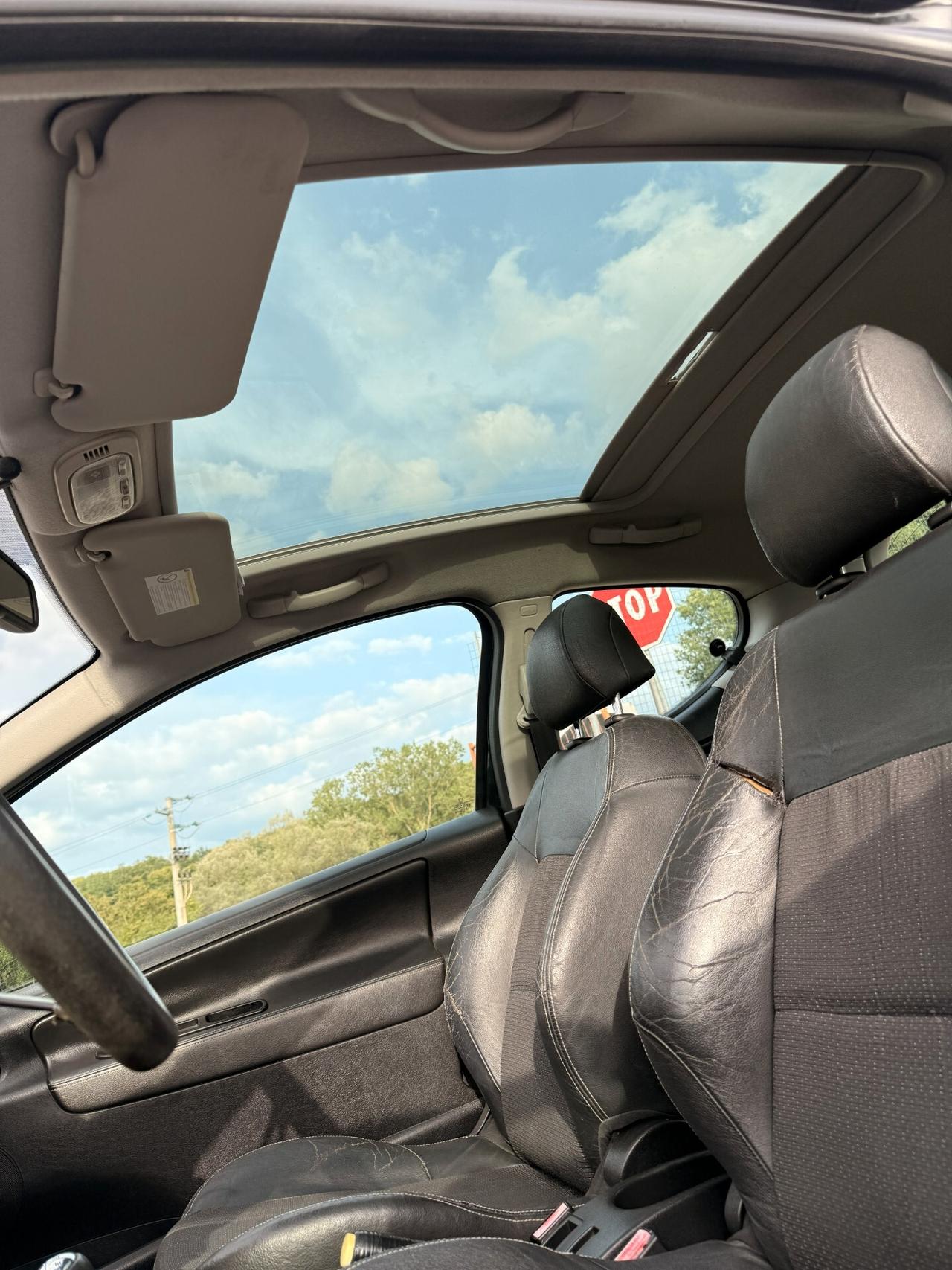 Peugeot 207 1.6 THP 150CV GTI 3p. Féline