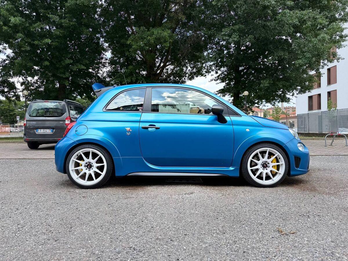 Abarth 695 1.4 t-jet 70th 180cv