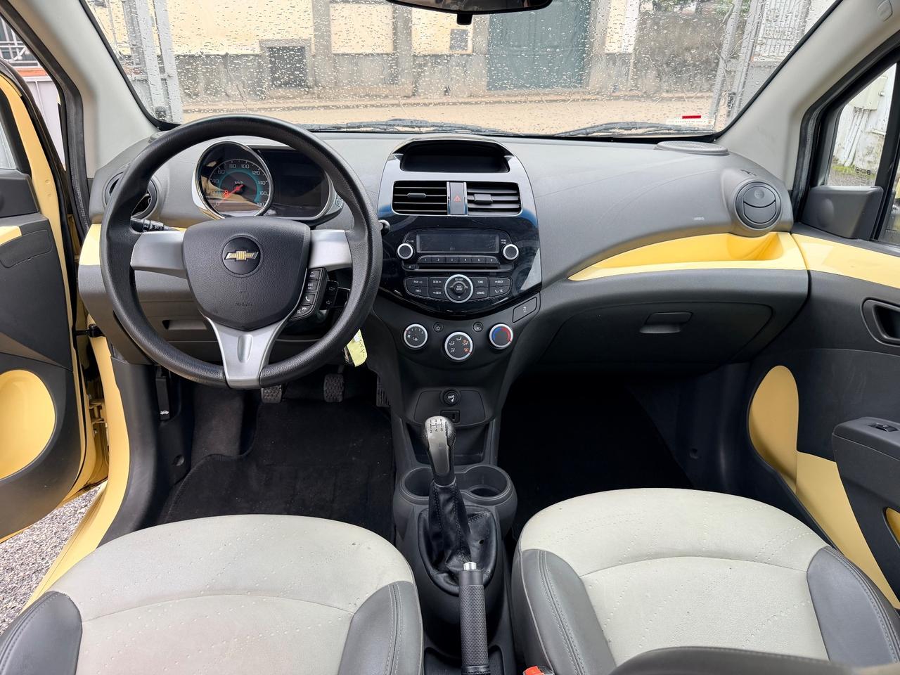 Chevrolet Spark 1.0 LT 77.000 KM